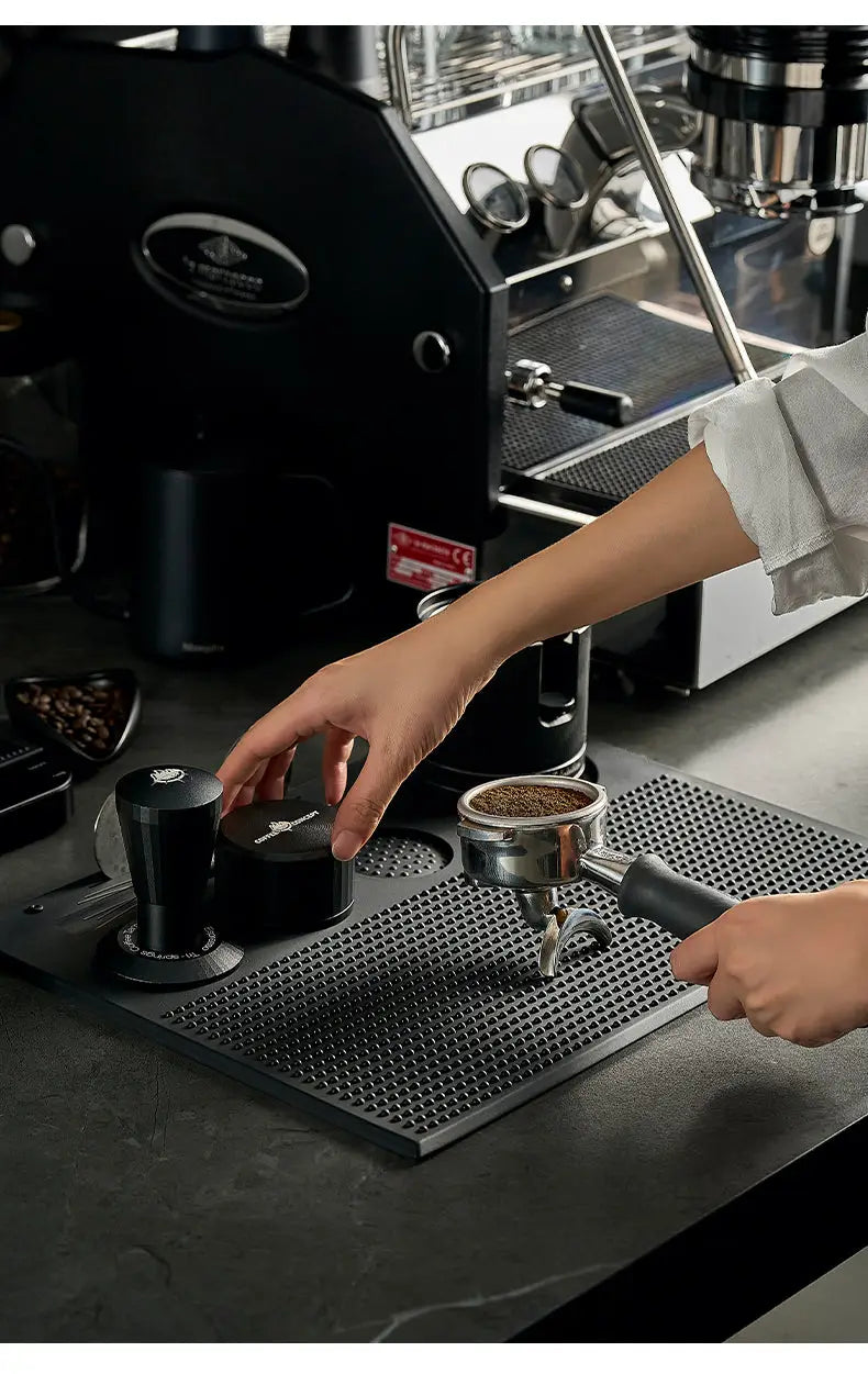 Silicone Espresso Mat with Portafilter and Tamper – COFFEECONCEPT