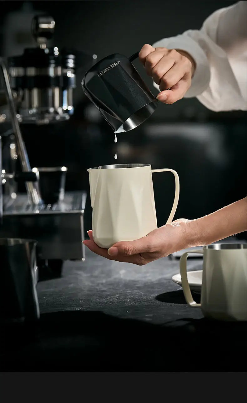 Best Geometric Milk Pitcher for Latte Art - Diamond Faceted 350ml/600ml - COFFEECONCEPT