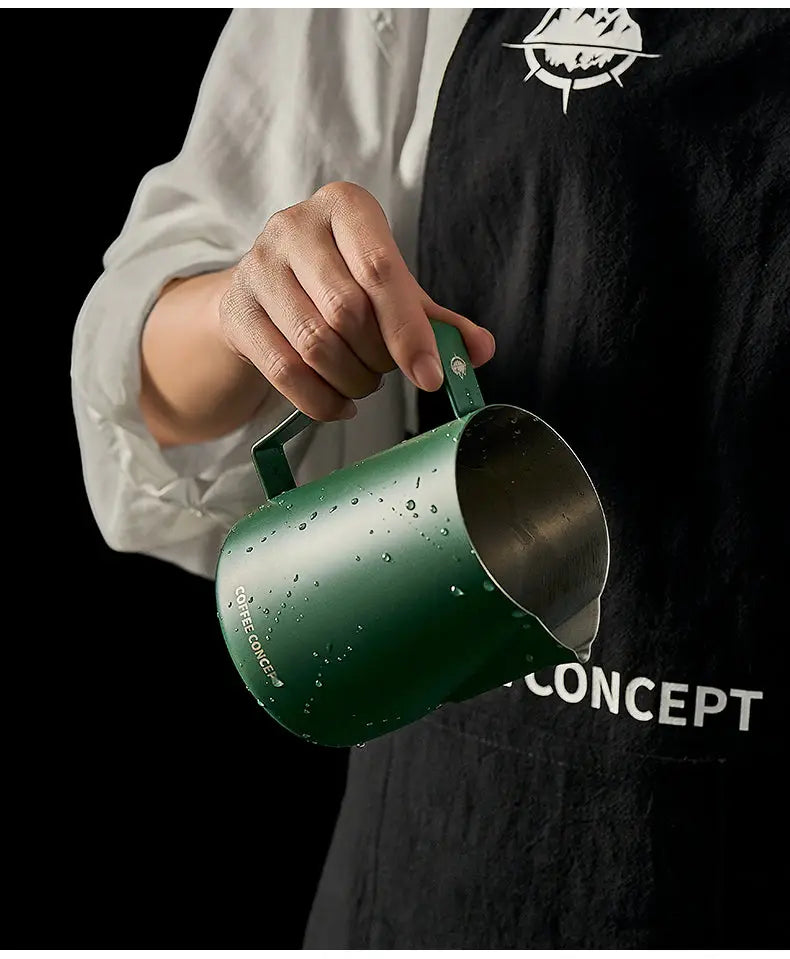 Phantom Precision Latte Art Pitcher – 600ml Narrow Spout for Advanced Patterns - COFFEECONCEPT