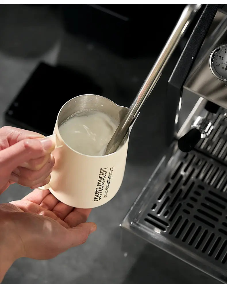 Eagle Beak Latte Art Pitcher | Precision V-Spout 304 Stainless Steel 400ml/600ml COFFEECONCEPT